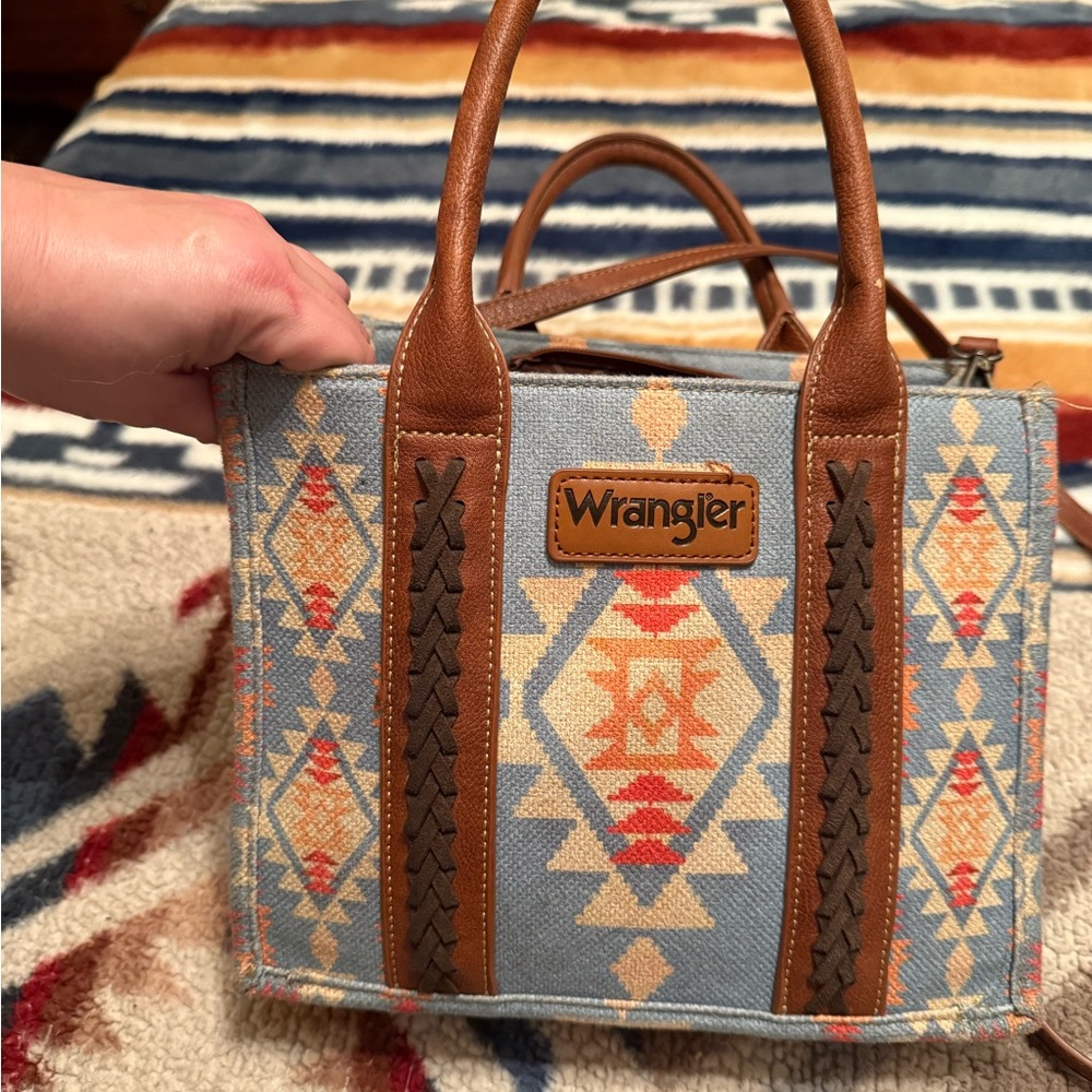 Wrangler Aztec Pattern Blue and Tan Tote